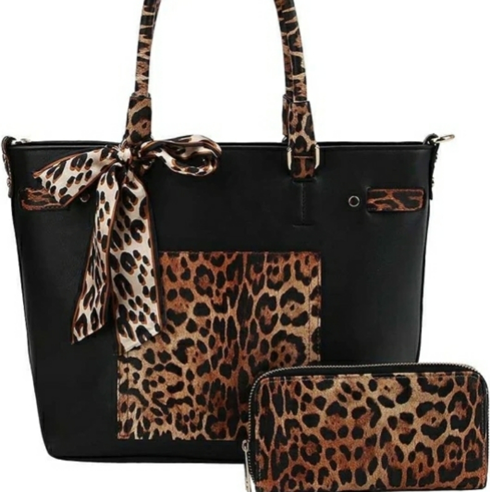 Read details! Purse sets!